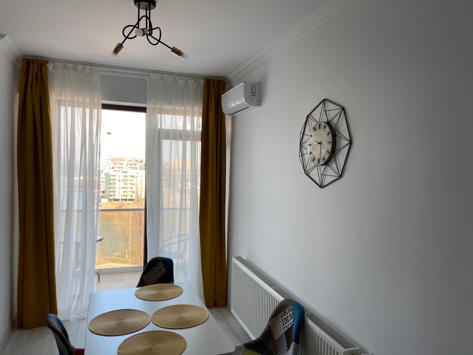 Solid Apartments Mamaia Exterior photo